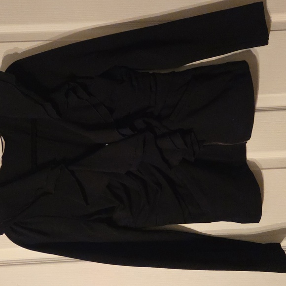 Darling Double Ruffle Jacket - Picture 4 of 10